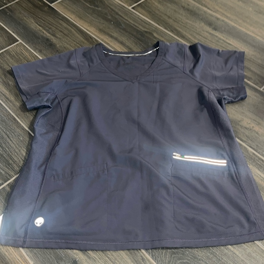 HH 360 by Healing Hands scrub top